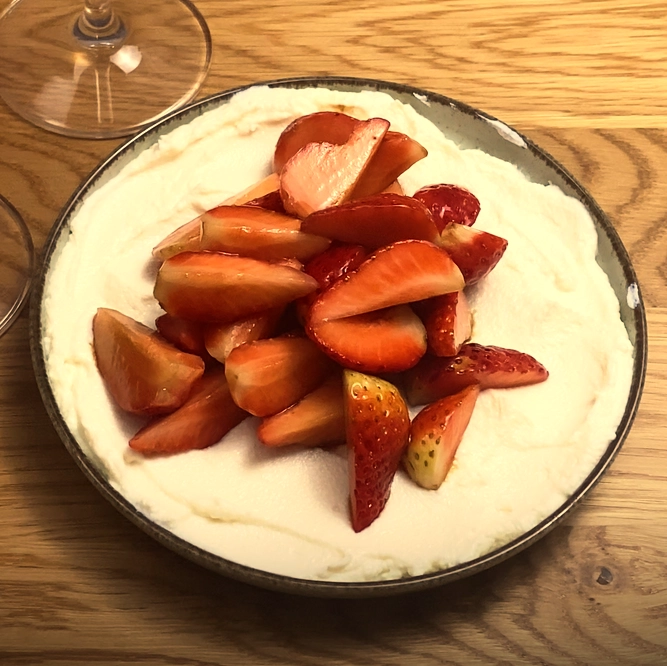 posts/strawberry-ricotta-honey-balsamic-dessert